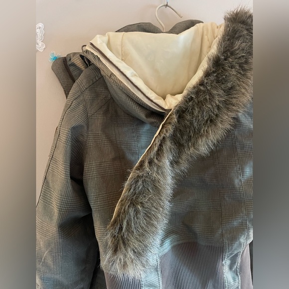 Firefly Snowboard Jacket Fitted Sage Green Plaid - Picture 5 of 8